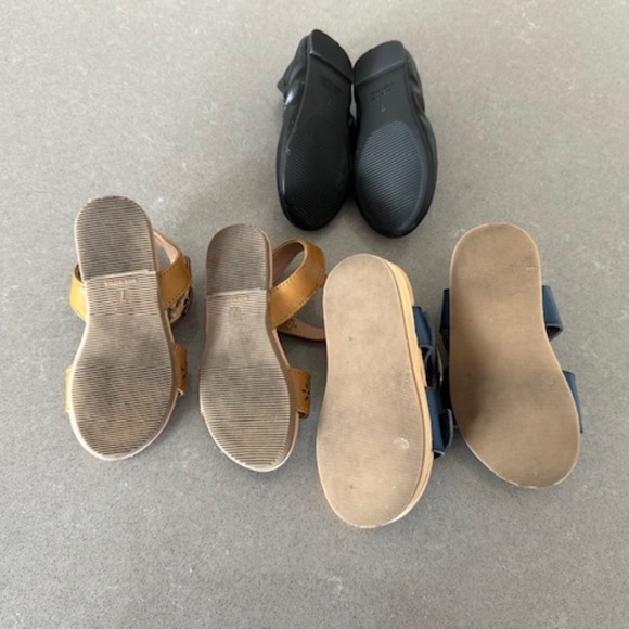 Gap/Old Navy Bundle Toddler Size 7 Sandals/Flats-Excellent Condition! - Picture 5 of 13
